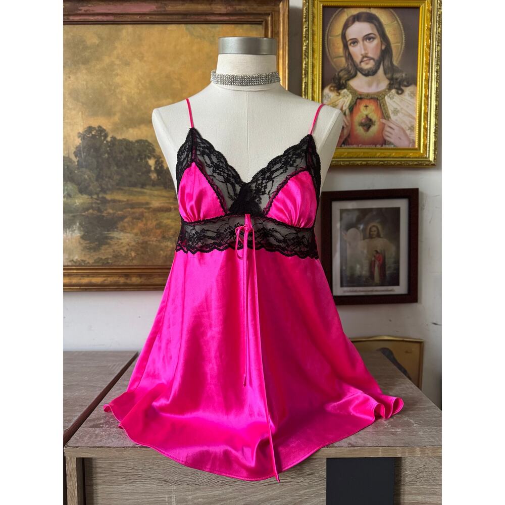 Victoria’s Secret Hot Pink Cami Size M